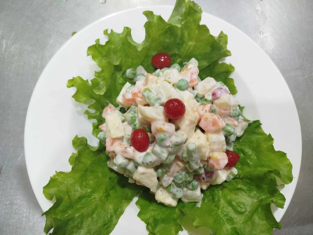 Fresh Green Garden Salad